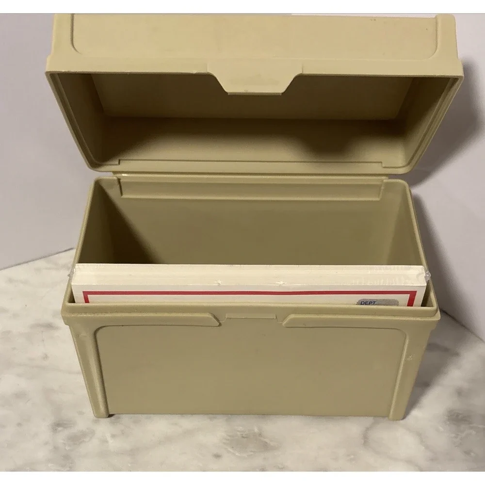 Vintage 70s Plastic Beige Recipe Box With New‎ In Package 40 Recipe Cards